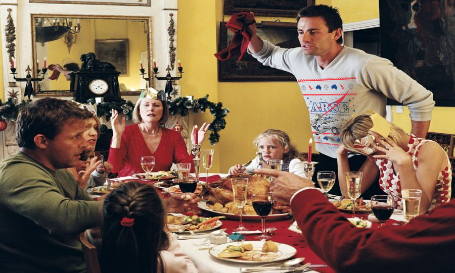 10 Critical Thinking Biases to Avoid Family Christmas Fallouts